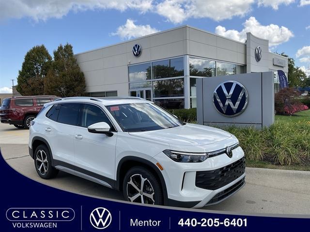 new 2025 Volkswagen Tiguan car, priced at $35,305