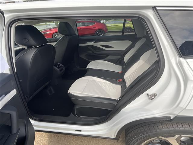 new 2025 Volkswagen Tiguan car, priced at $36,589