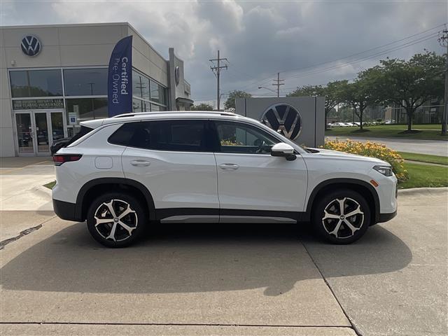 new 2025 Volkswagen Tiguan car, priced at $36,589