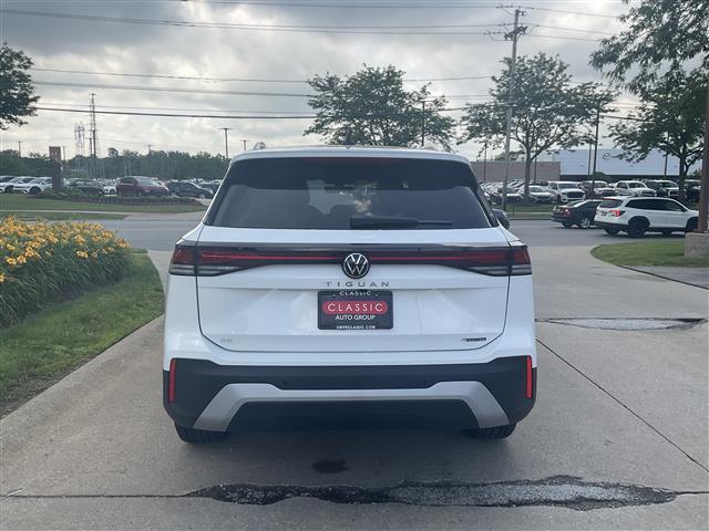 new 2025 Volkswagen Tiguan car, priced at $35,216