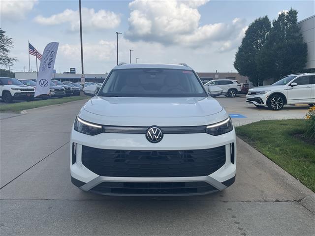 new 2025 Volkswagen Tiguan car, priced at $35,216