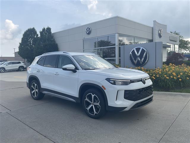 new 2025 Volkswagen Tiguan car, priced at $35,216