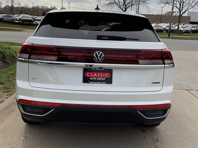 new 2026 Volkswagen Atlas Cross Sport car, priced at $40,661