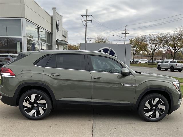 new 2026 Volkswagen Atlas Cross Sport car, priced at $45,545