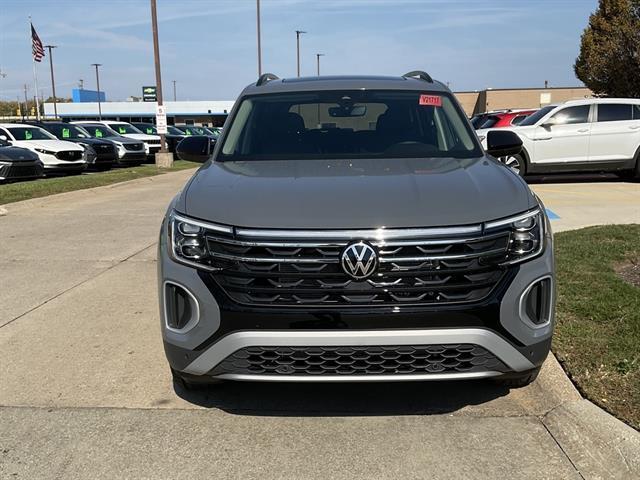 new 2026 Volkswagen Atlas car, priced at $47,963