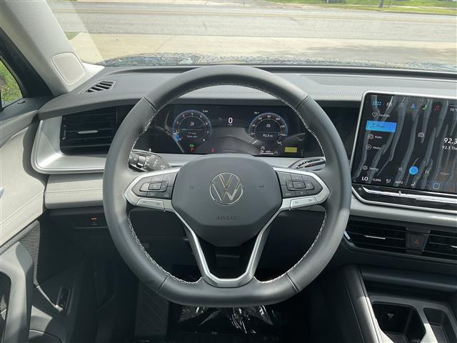 new 2025 Volkswagen Tiguan car, priced at $36,589