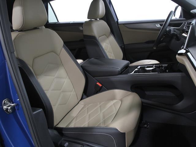 used 2025 Volkswagen Atlas Cross Sport car, priced at $37,990