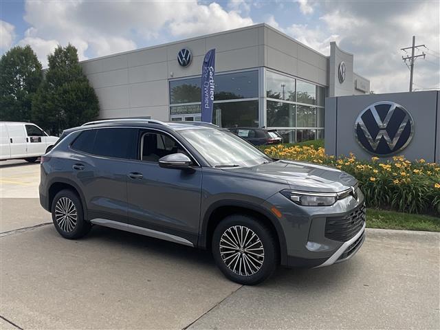 new 2025 Volkswagen Tiguan car, priced at $32,309
