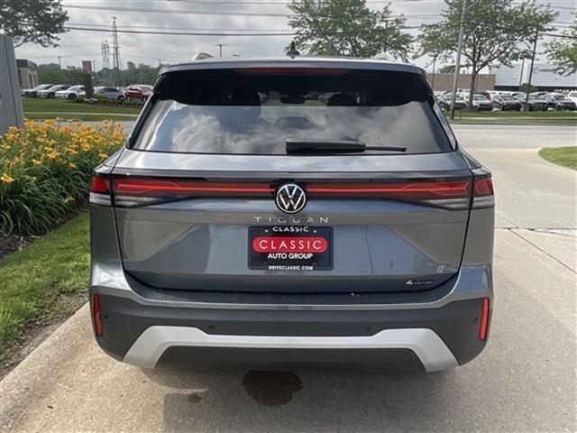 new 2025 Volkswagen Tiguan car, priced at $31,559