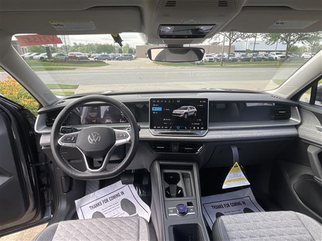 new 2025 Volkswagen Tiguan car, priced at $31,559
