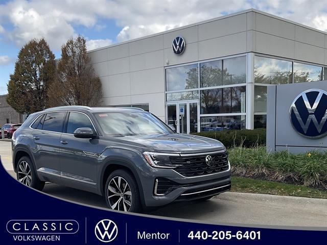 new 2026 Volkswagen Atlas Cross Sport car, priced at $53,686