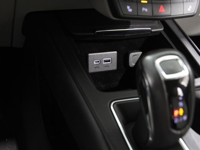 used 2019 Cadillac XT4 car, priced at $19,490