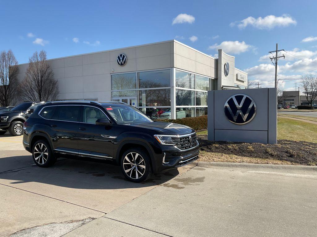 new 2025 Volkswagen Atlas car, priced at $54,193