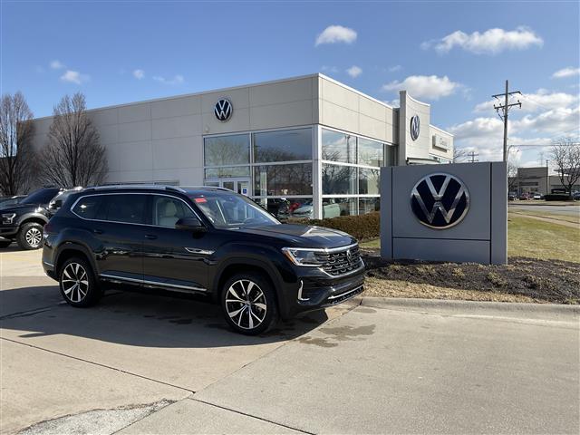 new 2025 Volkswagen Atlas car, priced at $54,193