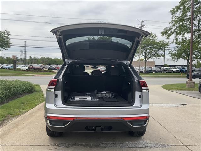 new 2025 Volkswagen Atlas Cross Sport car, priced at $41,975