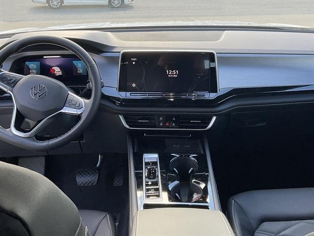 new 2026 Volkswagen Atlas Cross Sport car, priced at $45,295