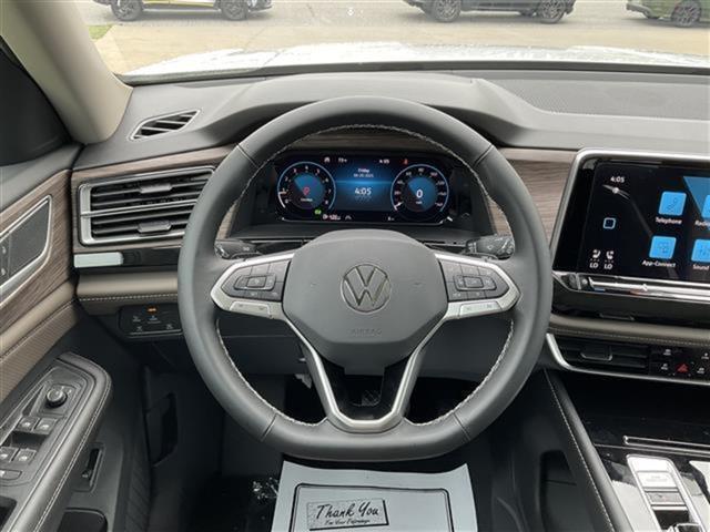new 2025 Volkswagen Atlas car, priced at $46,291