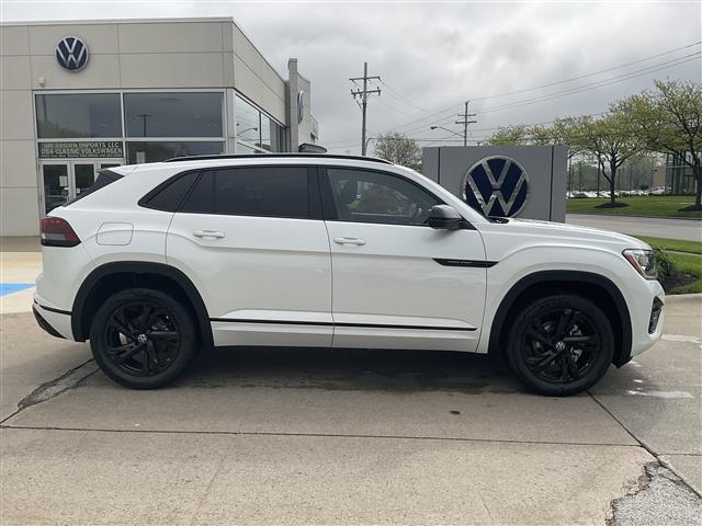 new 2025 Volkswagen Atlas Cross Sport car, priced at $50,417
