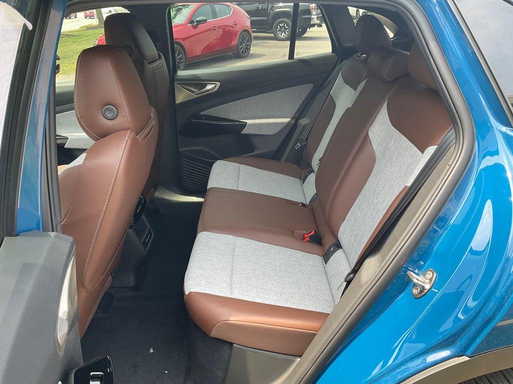 new 2025 Volkswagen ID.4 car, priced at $50,000