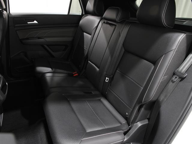 used 2021 Volkswagen Atlas Cross Sport car