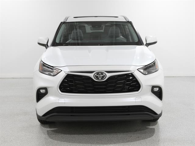 used 2023 Toyota Highlander car, priced at $36,990