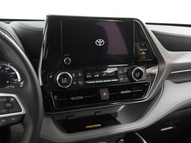 used 2023 Toyota Highlander car, priced at $36,990