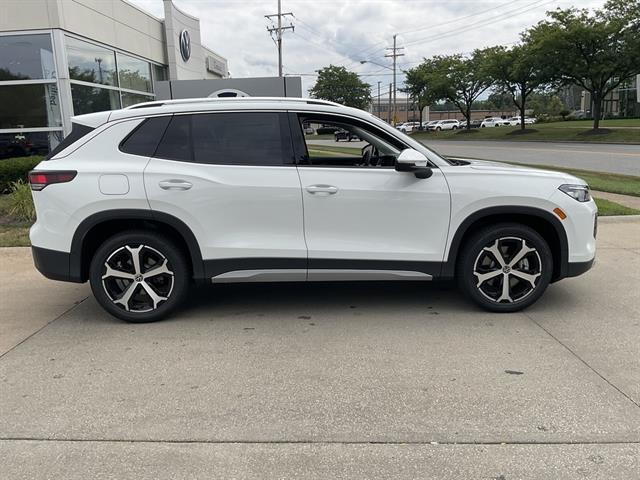 new 2025 Volkswagen Tiguan car, priced at $37,416