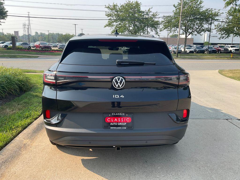 new 2025 Volkswagen ID.4 car, priced at $50,320