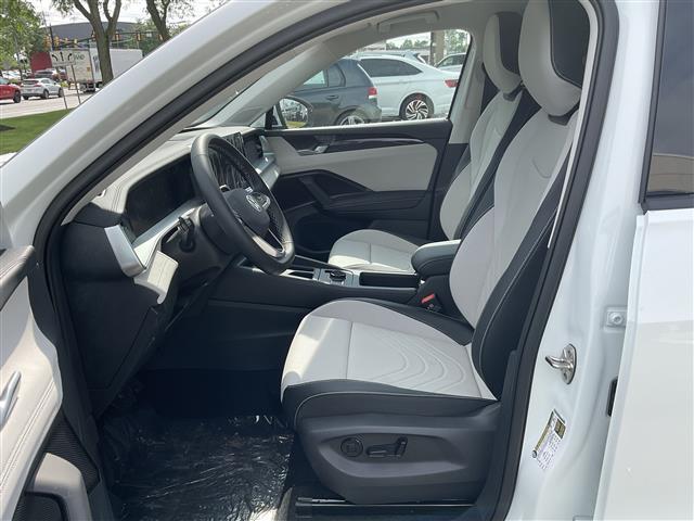 new 2025 Volkswagen Tiguan car, priced at $33,311