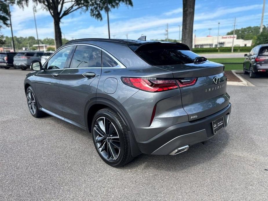 new 2025 INFINITI QX55 car, priced at $53,305