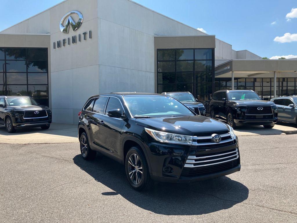 used 2019 Toyota Highlander car, priced at $24,841
