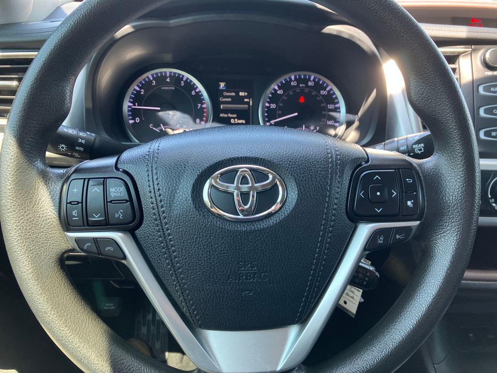 used 2019 Toyota Highlander car, priced at $24,841