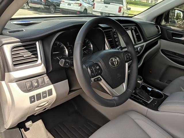 used 2016 Toyota Highlander car, priced at $22,245