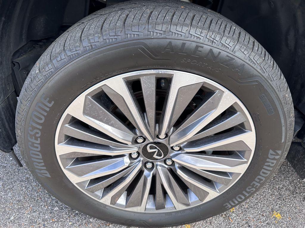 used 2025 INFINITI QX80 car, priced at $83,394