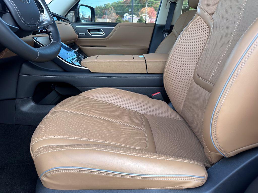 used 2025 INFINITI QX80 car, priced at $83,394