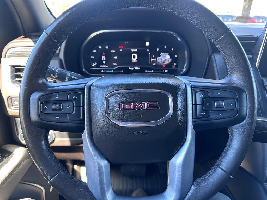 used 2022 GMC Yukon XL car, priced at $50,002