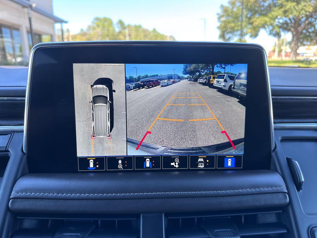 used 2022 GMC Yukon XL car, priced at $50,002