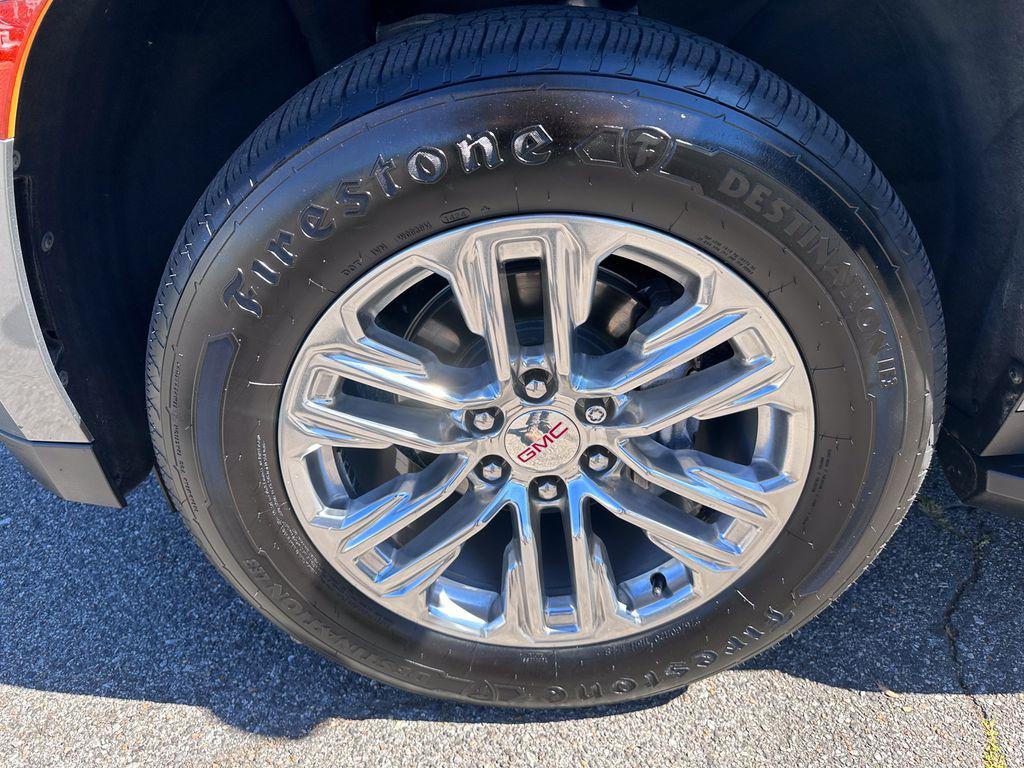 used 2022 GMC Yukon XL car, priced at $50,002