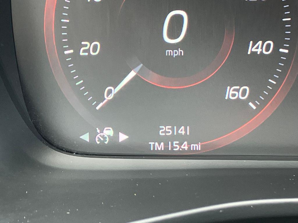 used 2021 Volvo XC40 car, priced at $30,421