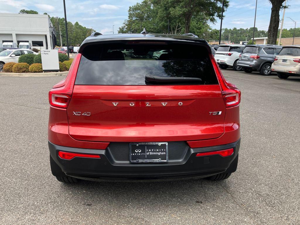 used 2021 Volvo XC40 car, priced at $30,421