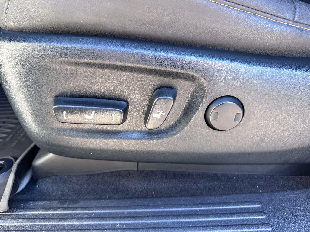 used 2022 Lexus GX 460 car, priced at $56,600