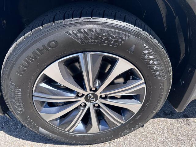 used 2025 INFINITI QX60 car, priced at $47,529