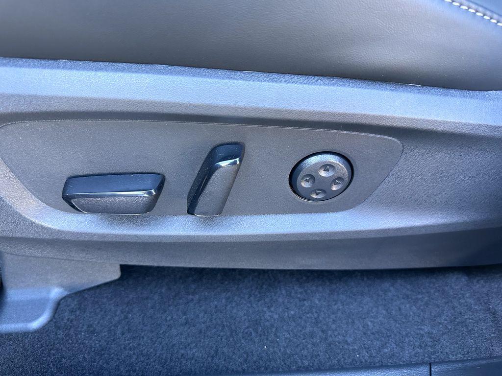 used 2025 INFINITI QX60 car, priced at $48,778