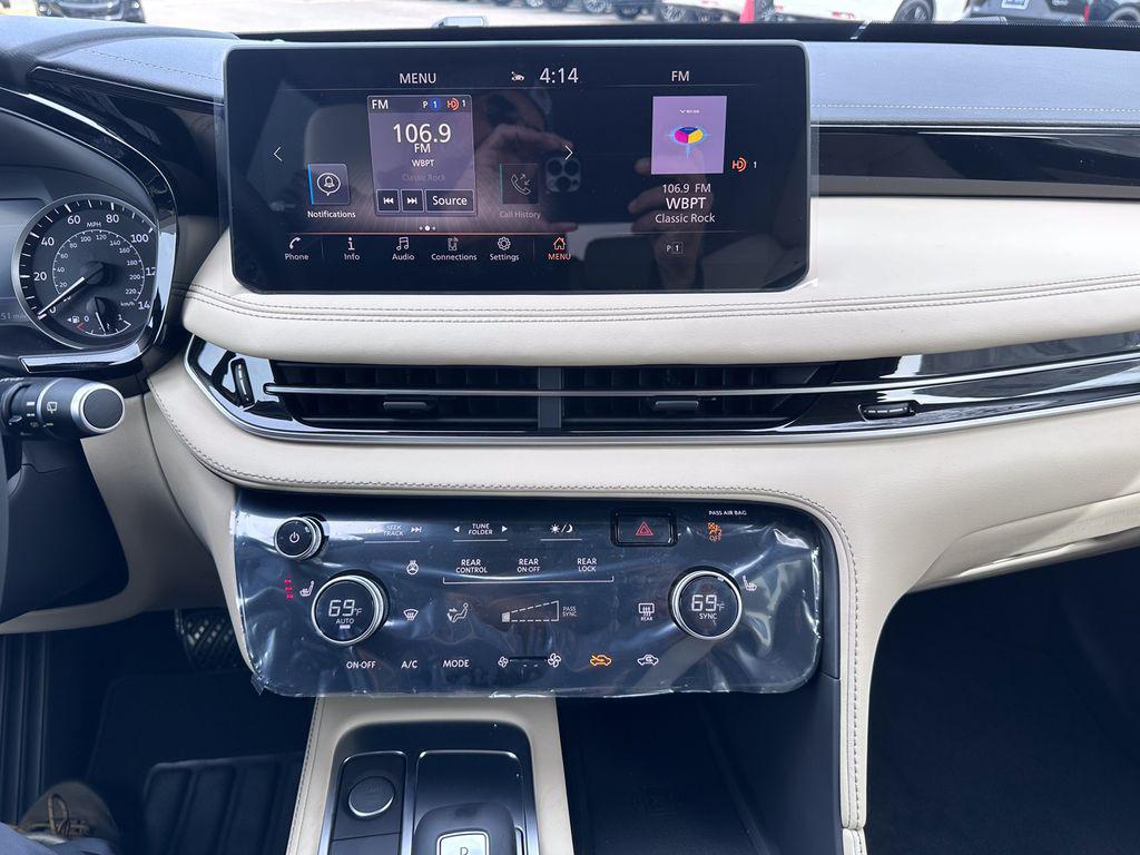 used 2025 INFINITI QX60 car, priced at $43,979