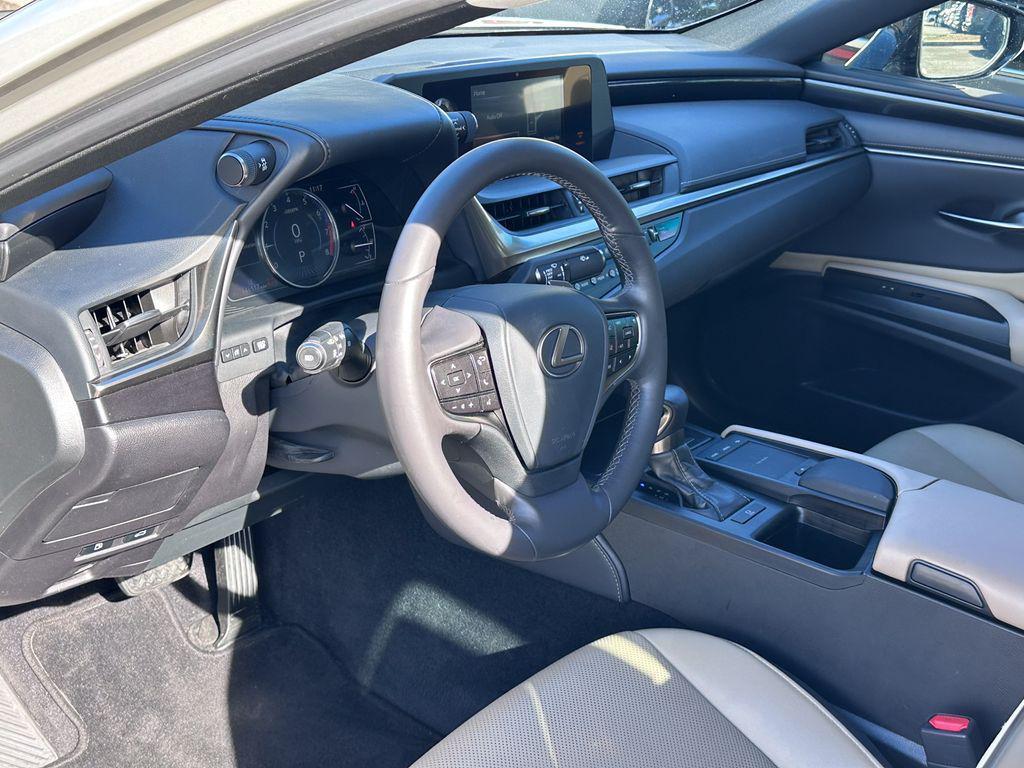 used 2020 Lexus ES 350 car, priced at $21,822