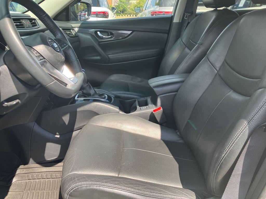 used 2017 Nissan Rogue car, priced at $9,733