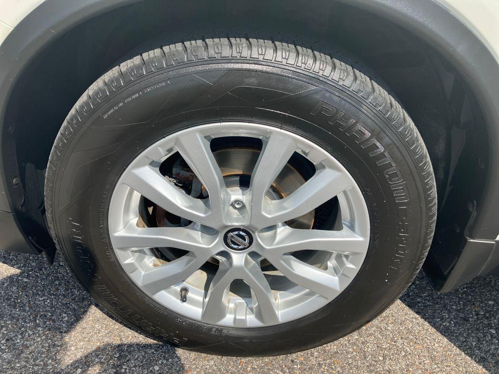 used 2017 Nissan Rogue car, priced at $9,733
