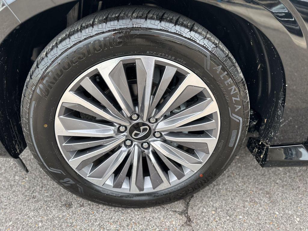 used 2025 INFINITI QX80 car, priced at $82,460