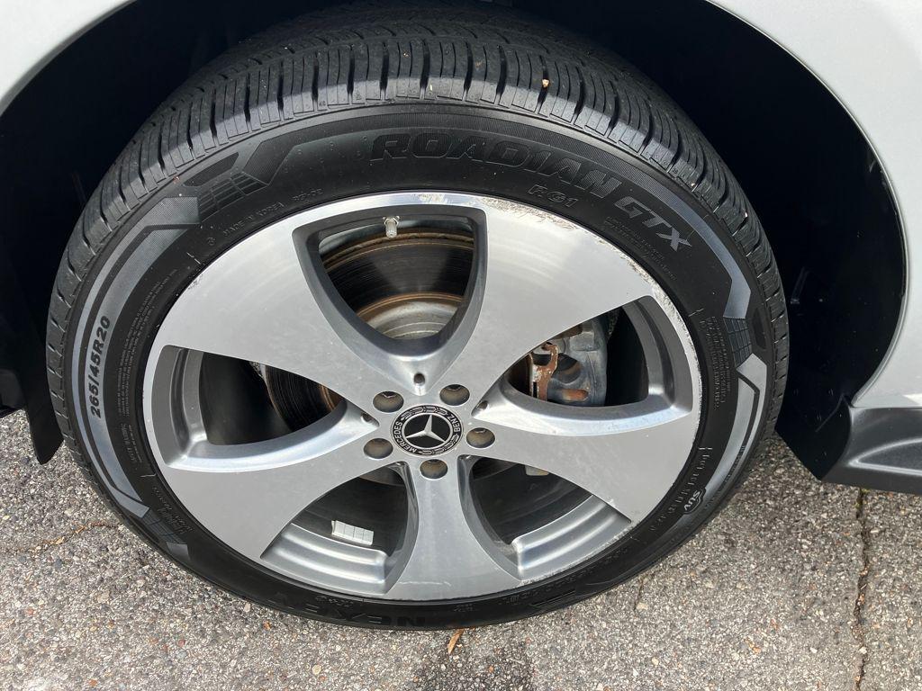 used 2019 Mercedes-Benz GLE 400 car, priced at $22,920