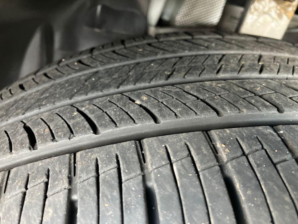 used 2019 Mercedes-Benz GLE 400 car, priced at $22,920